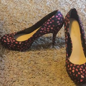 Super cute Nine West platform pumps